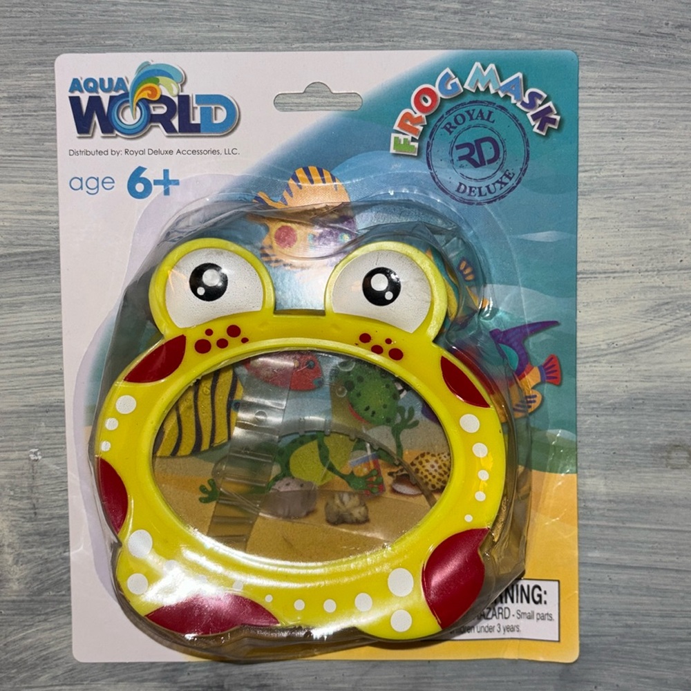 Aqua World Frog Mask Swim NWT